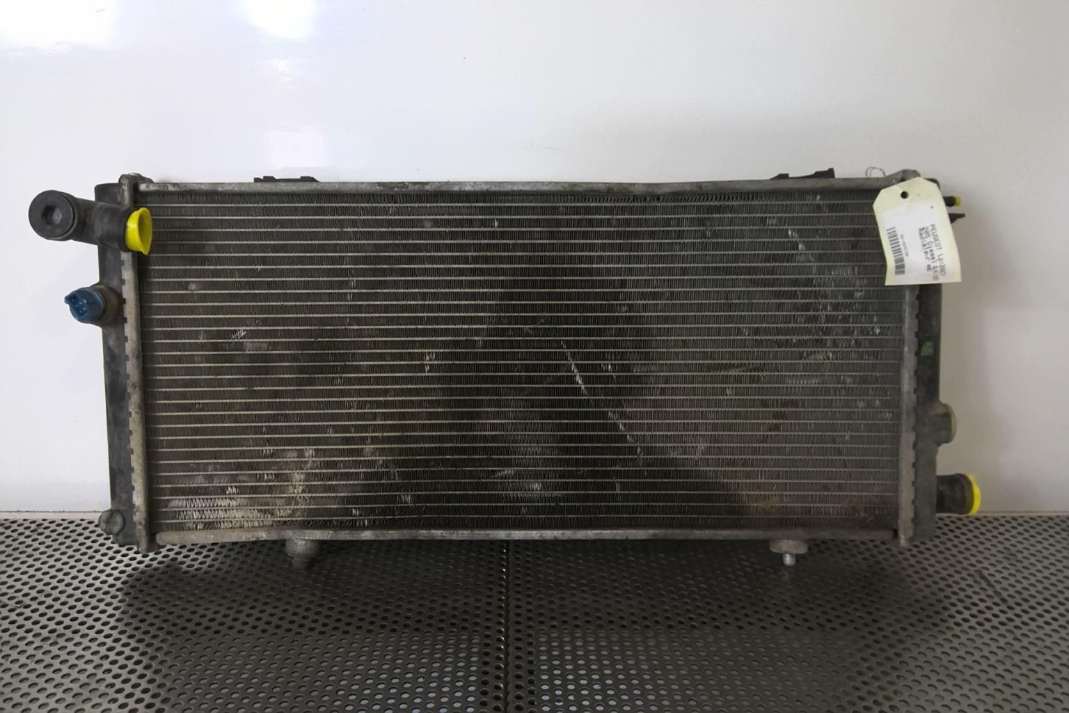 Radiatore acqua PEUGEOT 205  - 1