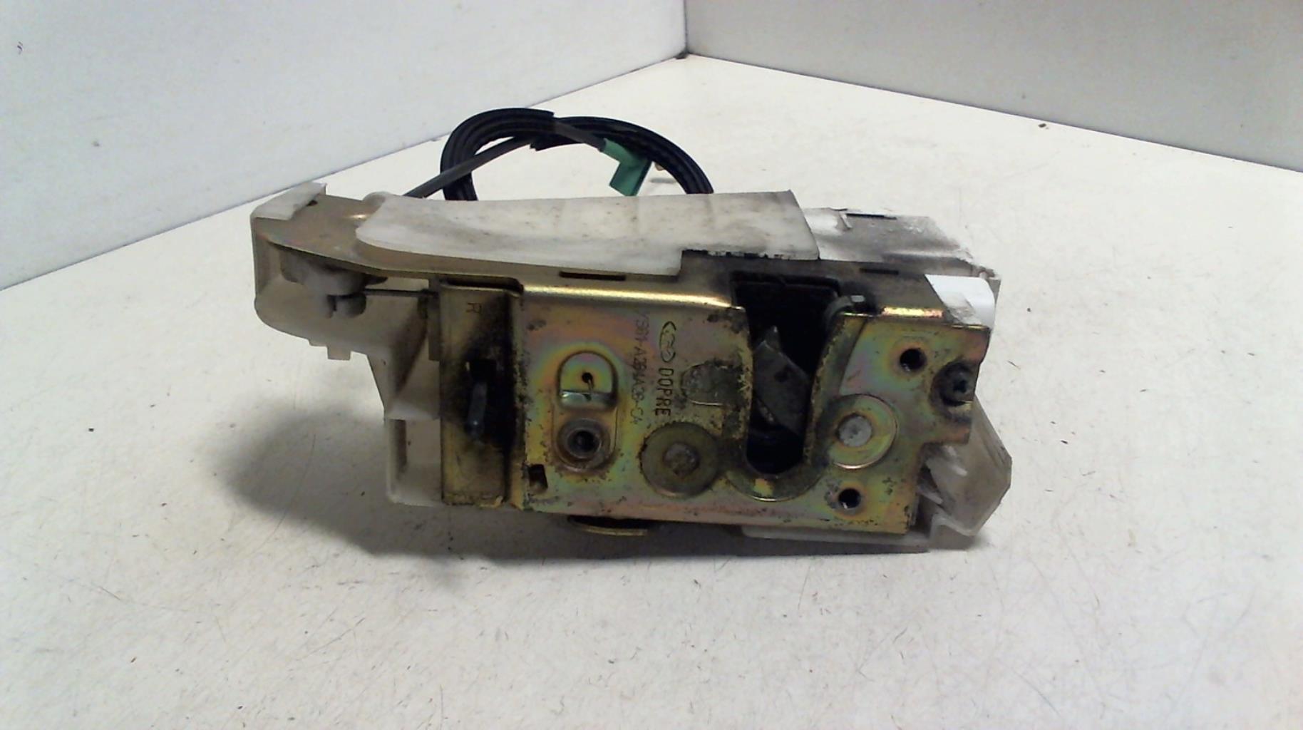 Serratura posteriore destra FORD FIESTA 4 PHASE 2 Gasolina - 1