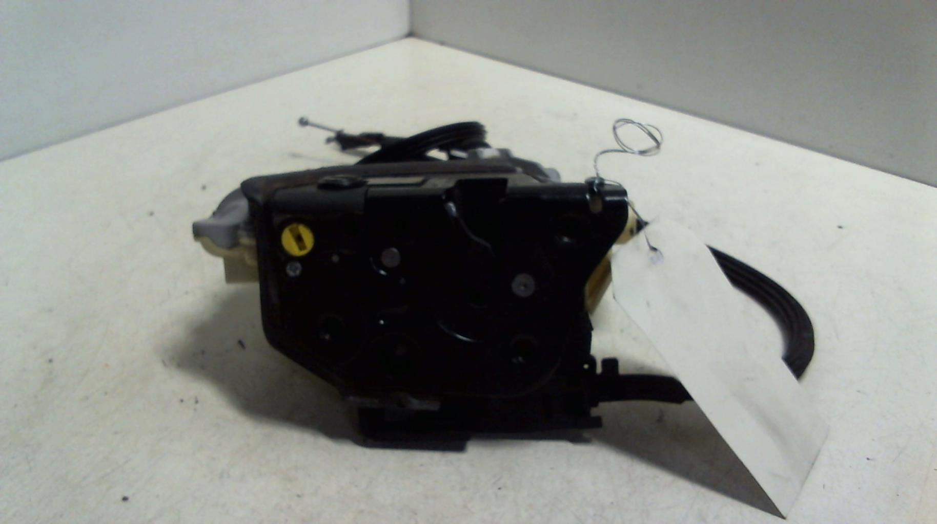 Serratura posteriore sinistra VOLKSWAGEN PASSAT 5  - 1