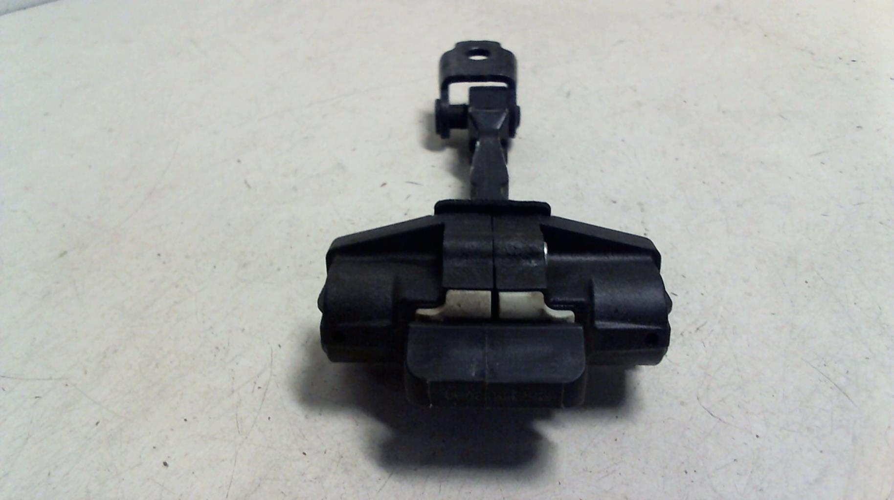 Tirante portiera anteriore destro RENAULT CLIO 4 PHASE 1 Diésel - 1