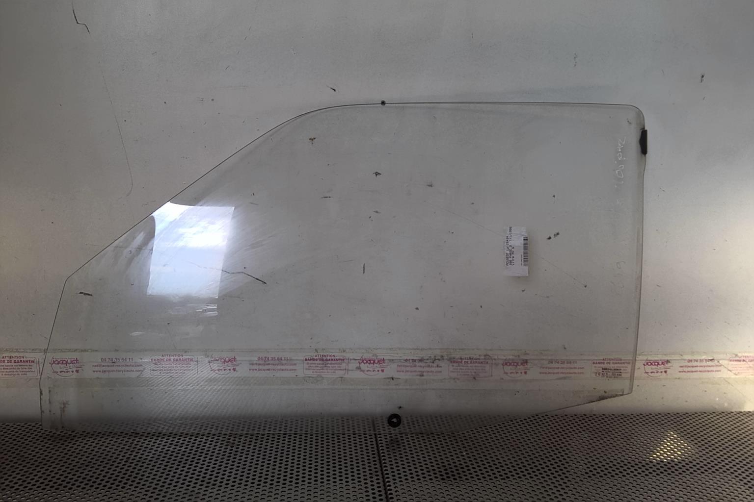 Vetro anteriore sinistro PEUGEOT 106 PHASE 2  - 1