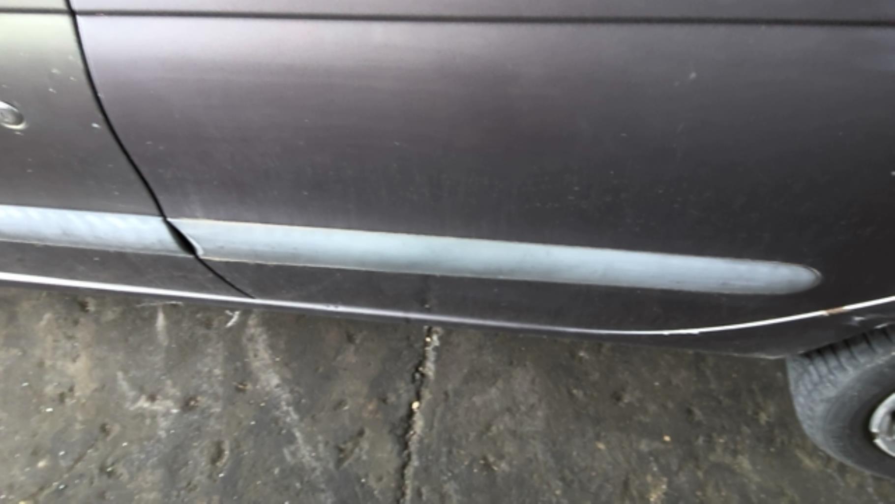 Modanatura portiera posteriore sinistra  RENAULT SCENIC 1 PHASE 1 Diésel - 1