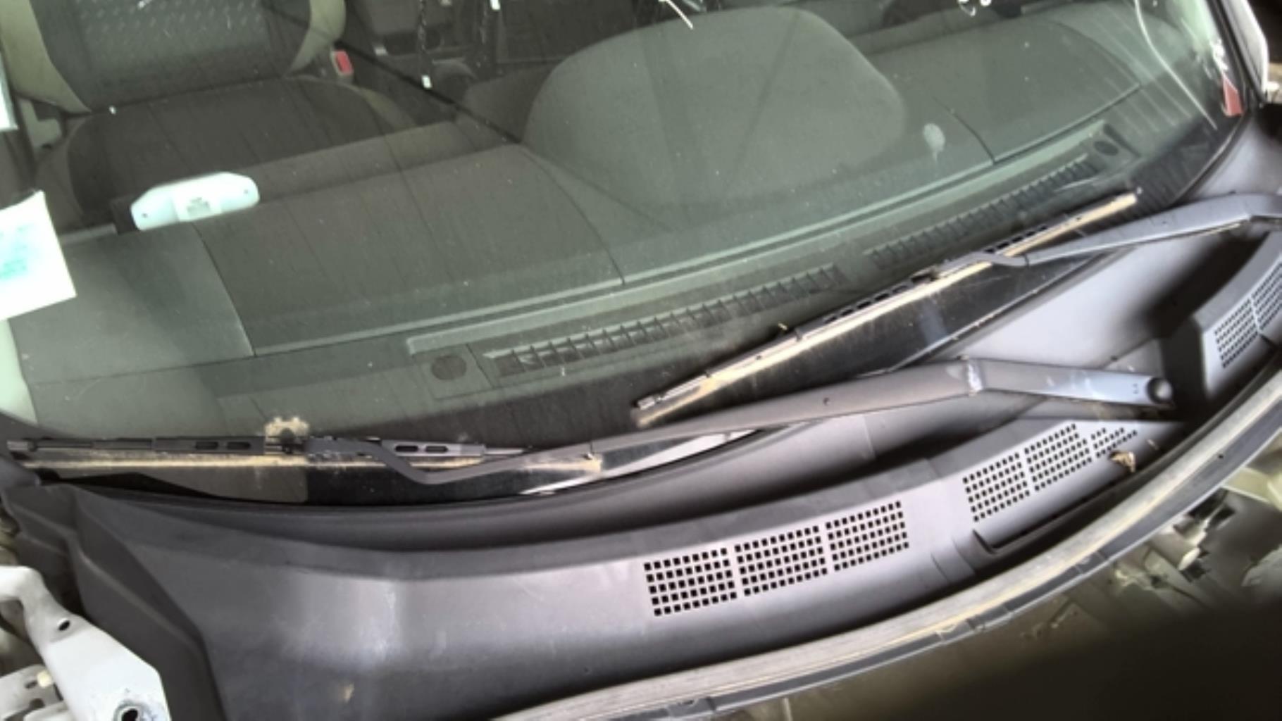 Braccio tergicristallo anteriore destro NISSAN X-TRAIL 1 PHASE 2 Diésel - 1