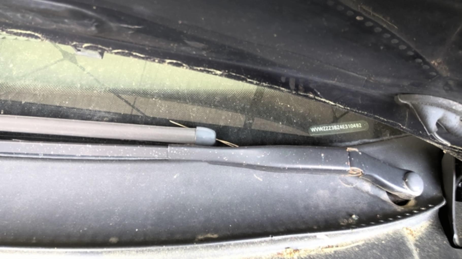 Braccio tergicristallo anteriore sinistro VOLKSWAGEN PASSAT 4 PHASE 2 BREAK Diésel - 1