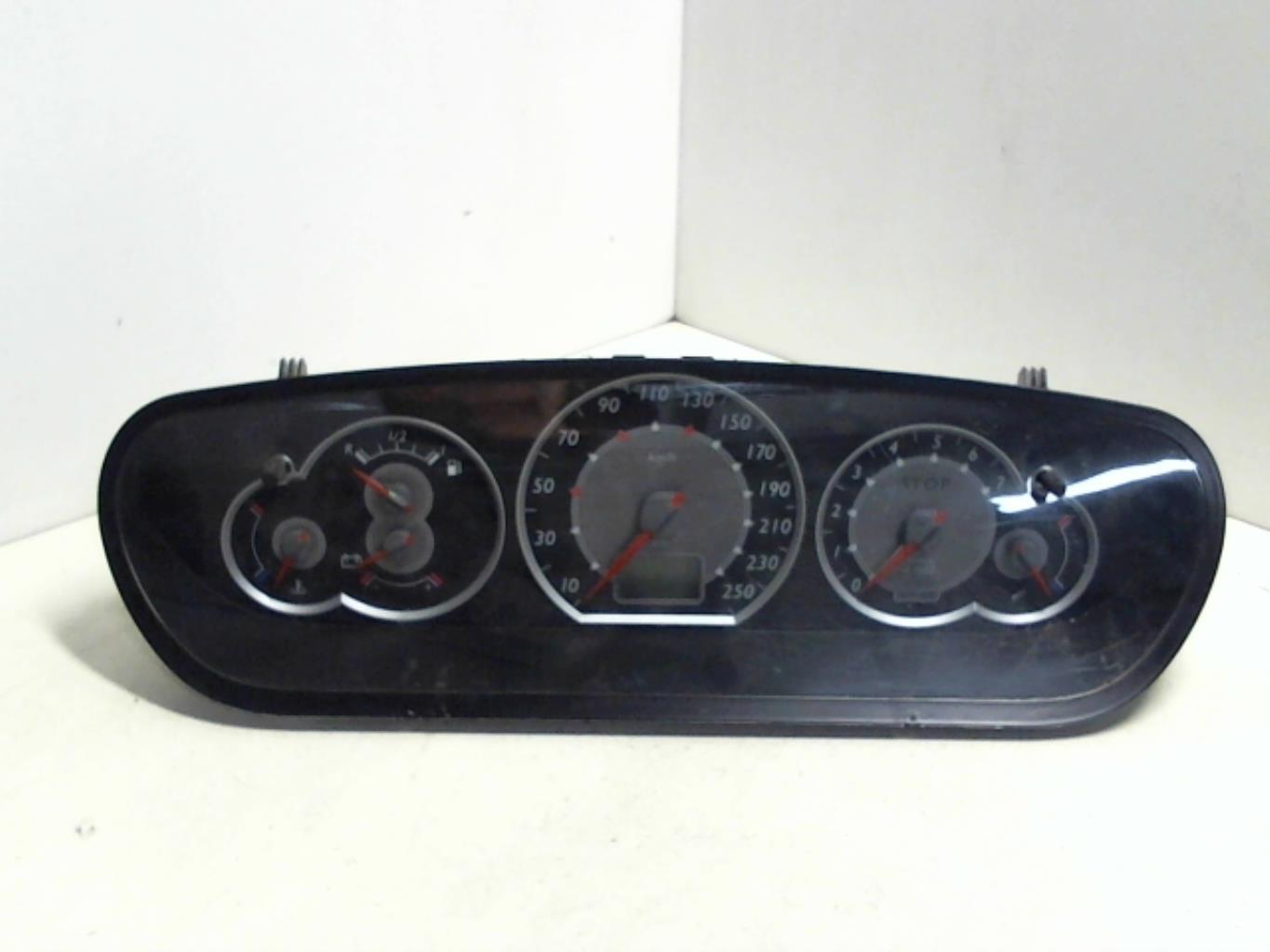 Compteur CITROEN C5 1 PHASE 2 BREAK Diesel - 1