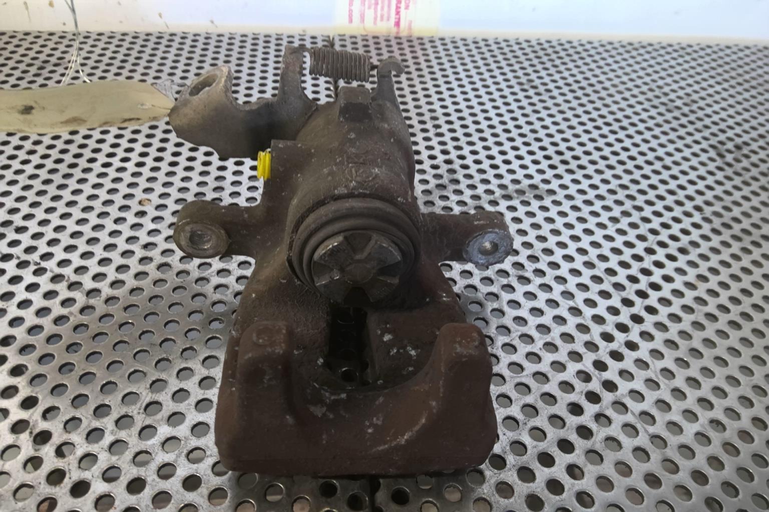 Pinza freni posteriore destra OPEL TIGRA 2 TWINTOP CABRIOLET Gasolina - 1