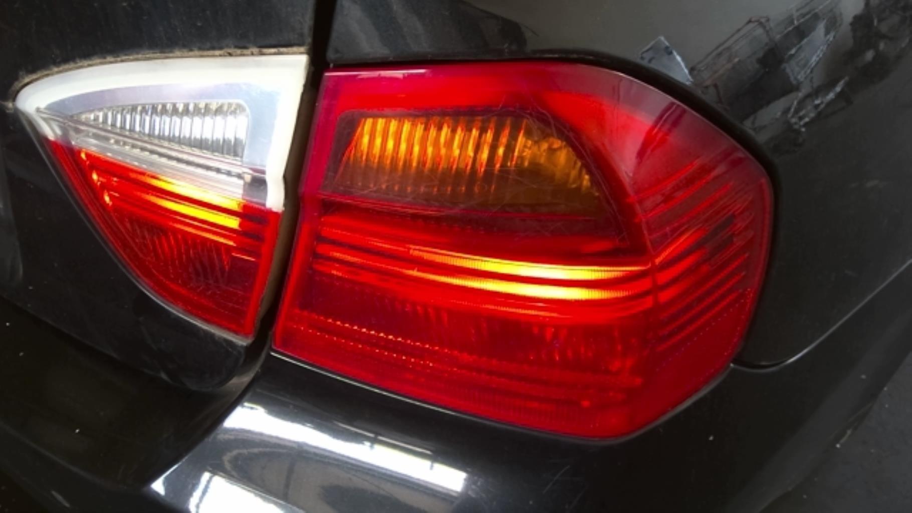 Fanale posteriore principale destro (luci) BMW SERIE 3 E90 PHASE 1 Diésel - 1