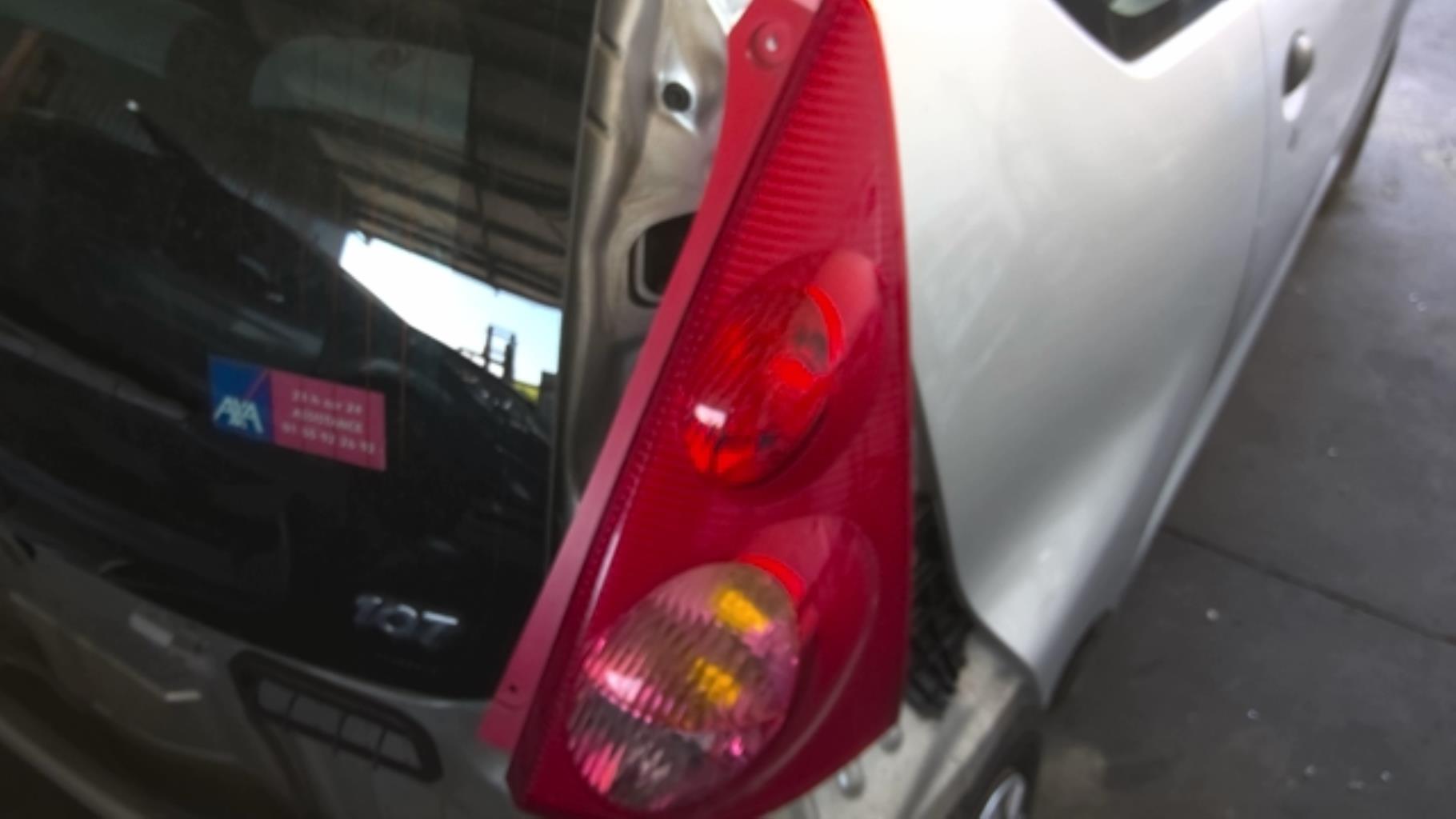Fanale posteriore principale destro (luci) PEUGEOT 107 PHASE 2 Gasolina - 1