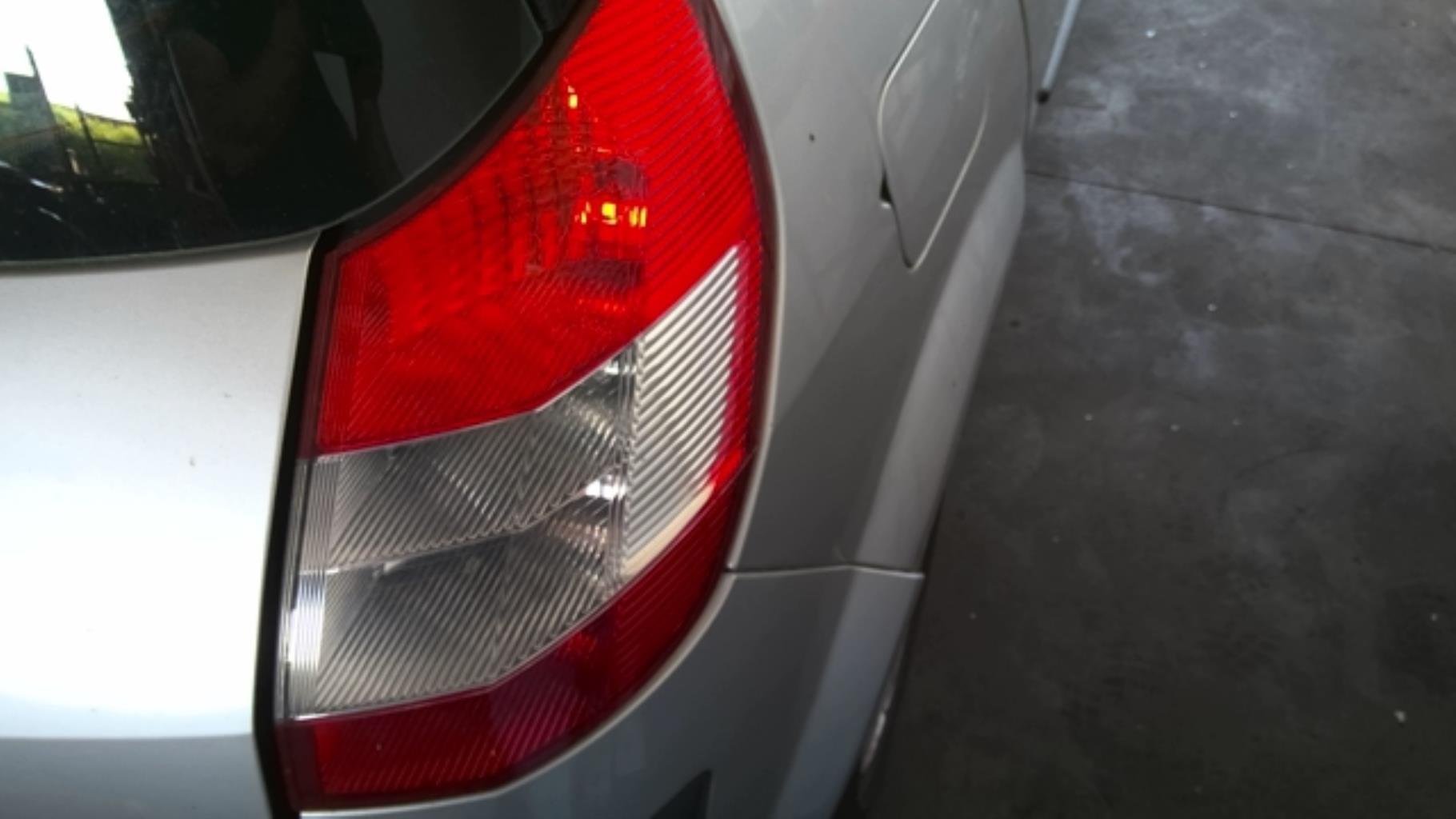 Fanale posteriore principale destro (luci) RENAULT SCENIC 2 PHASE 1 Diésel - 1