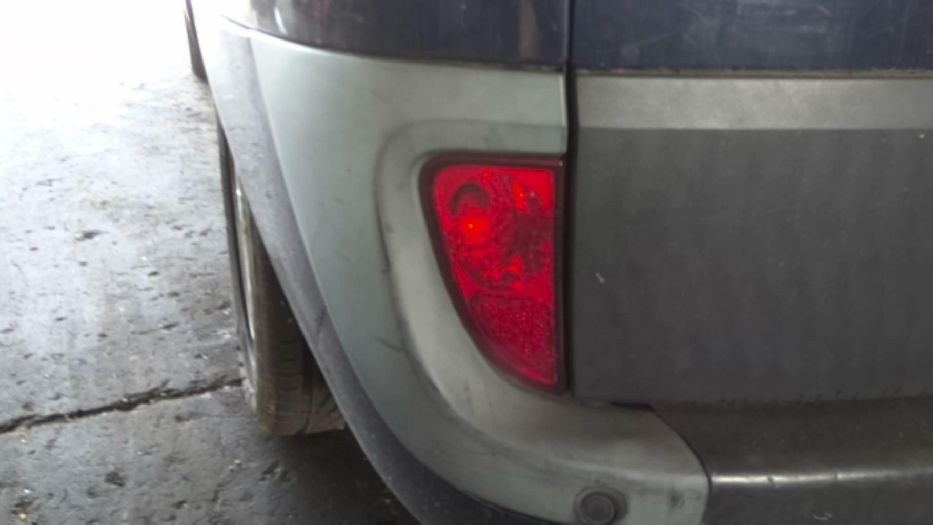 Luce paraurti posteriore sinistra RENAULT GRAND ESPACE 4 PHASE 1 Gasolina - 1