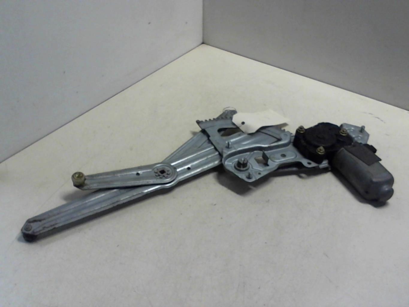 Alzacristalli elettrico anteriore destro PEUGEOT 205  - 1