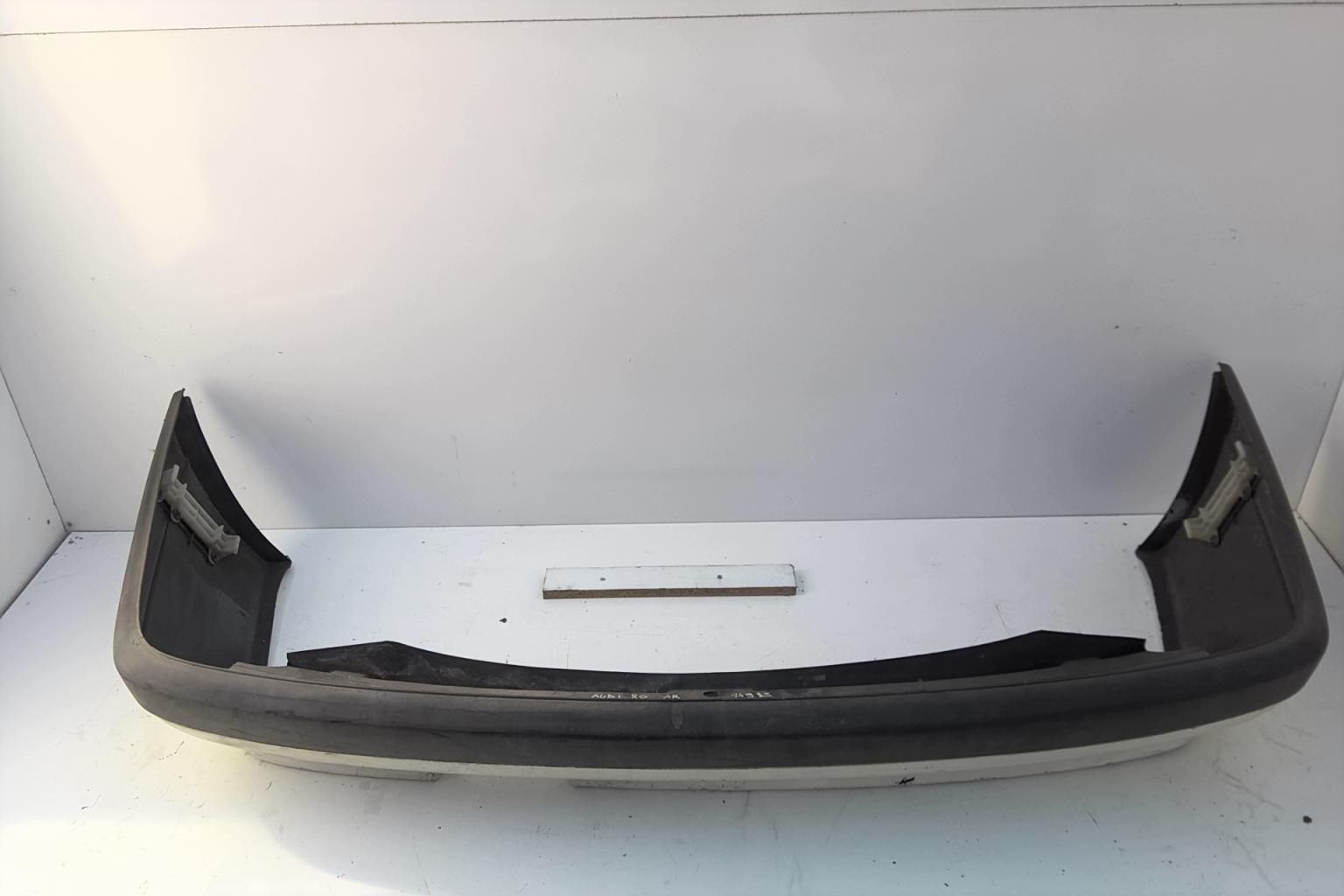 Pare choc arriere AUDI 80 1 Essence - 1