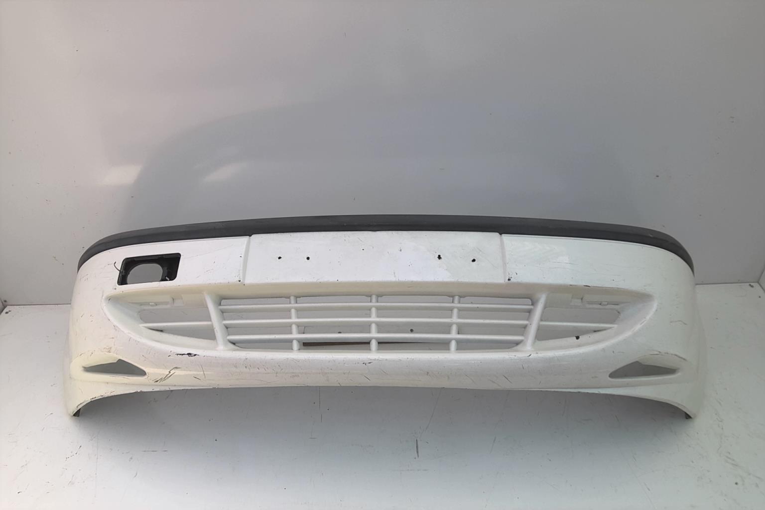 Pare choc avant FORD FIESTA 5 Essence - 1