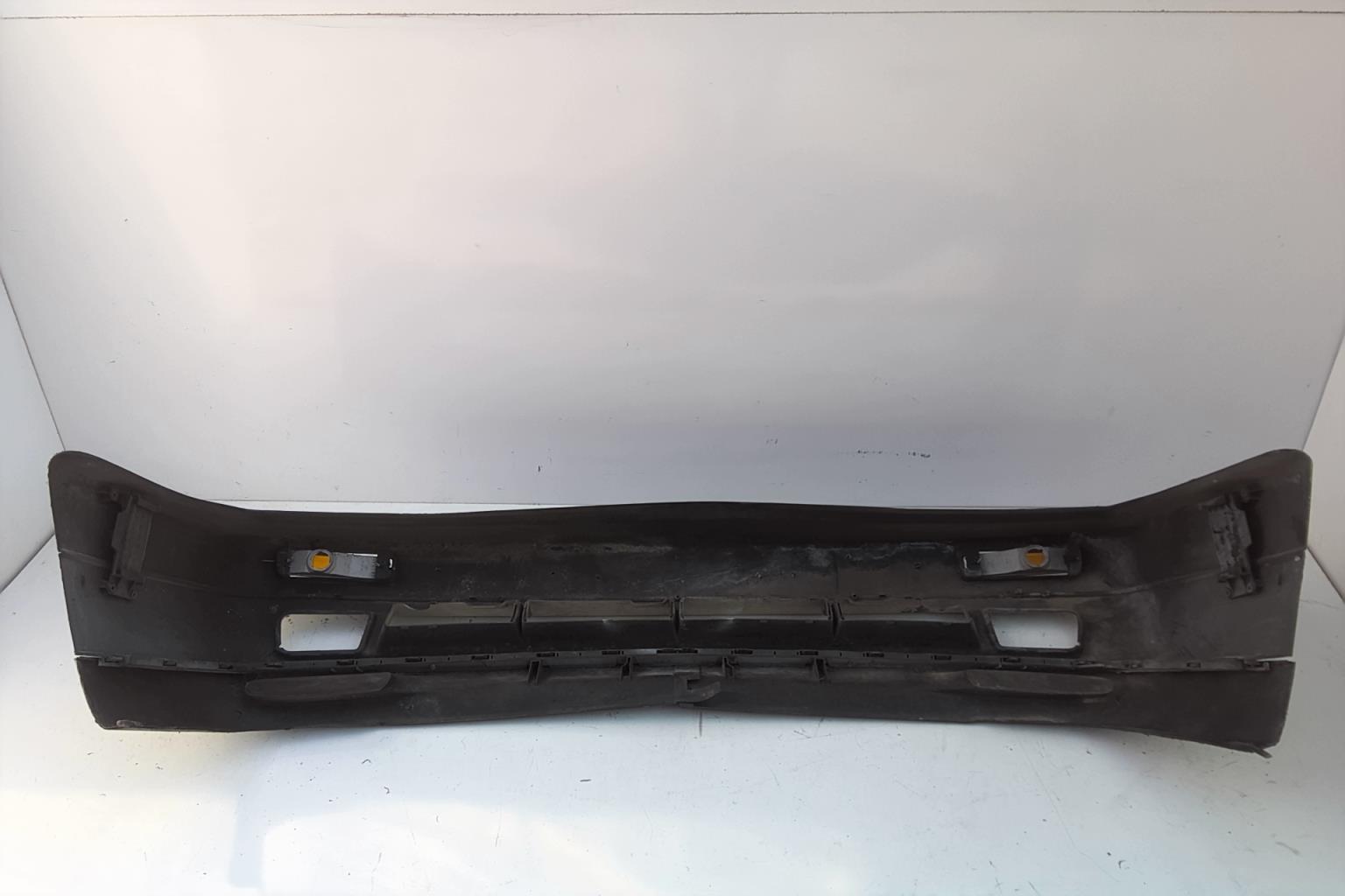 Pare choc avant VOLKSWAGEN JETTA 5 Essence - 1