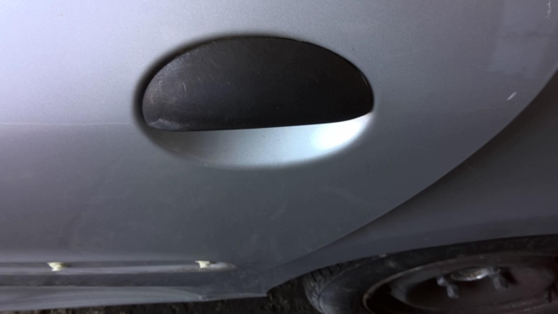 Maniglia portiera posteriore sinistra PEUGEOT 206 PHASE 1 Gasolina - 1