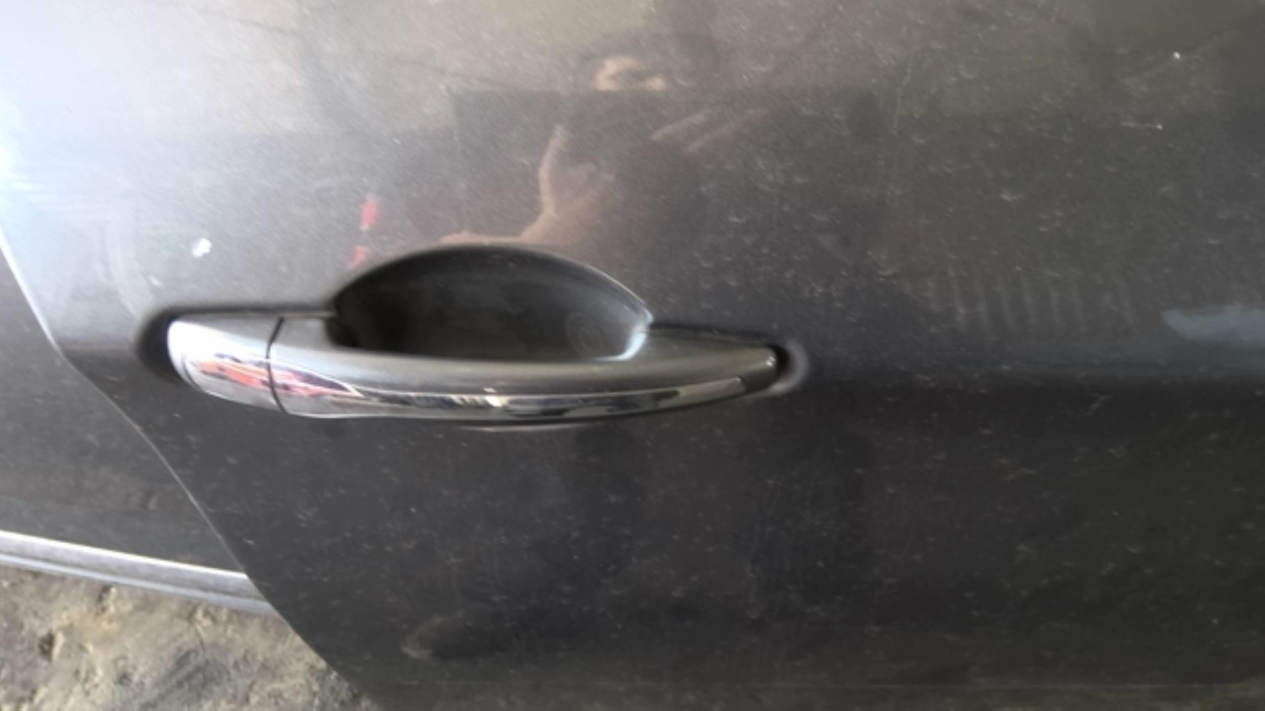 Maniglia portiera anteriore destra CITROEN C5 2 Diésel - 1