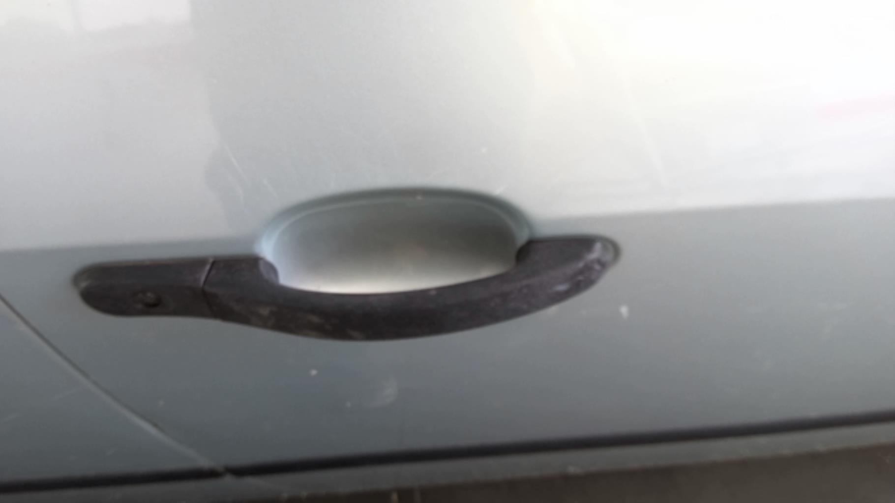 Maniglia portiera anteriore destra FORD FIESTA 5 PHASE 1 Gasolina - 1