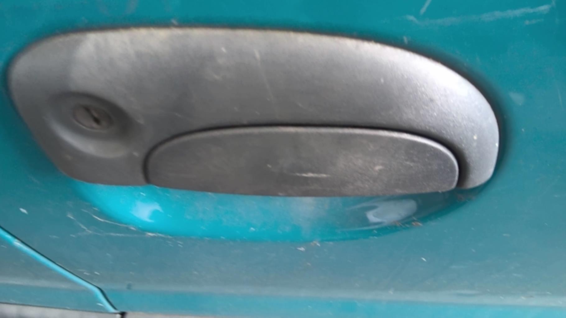 Maniglia portiera anteriore destra RENAULT KANGOO 1 PHASE 1 Gasolina - 1