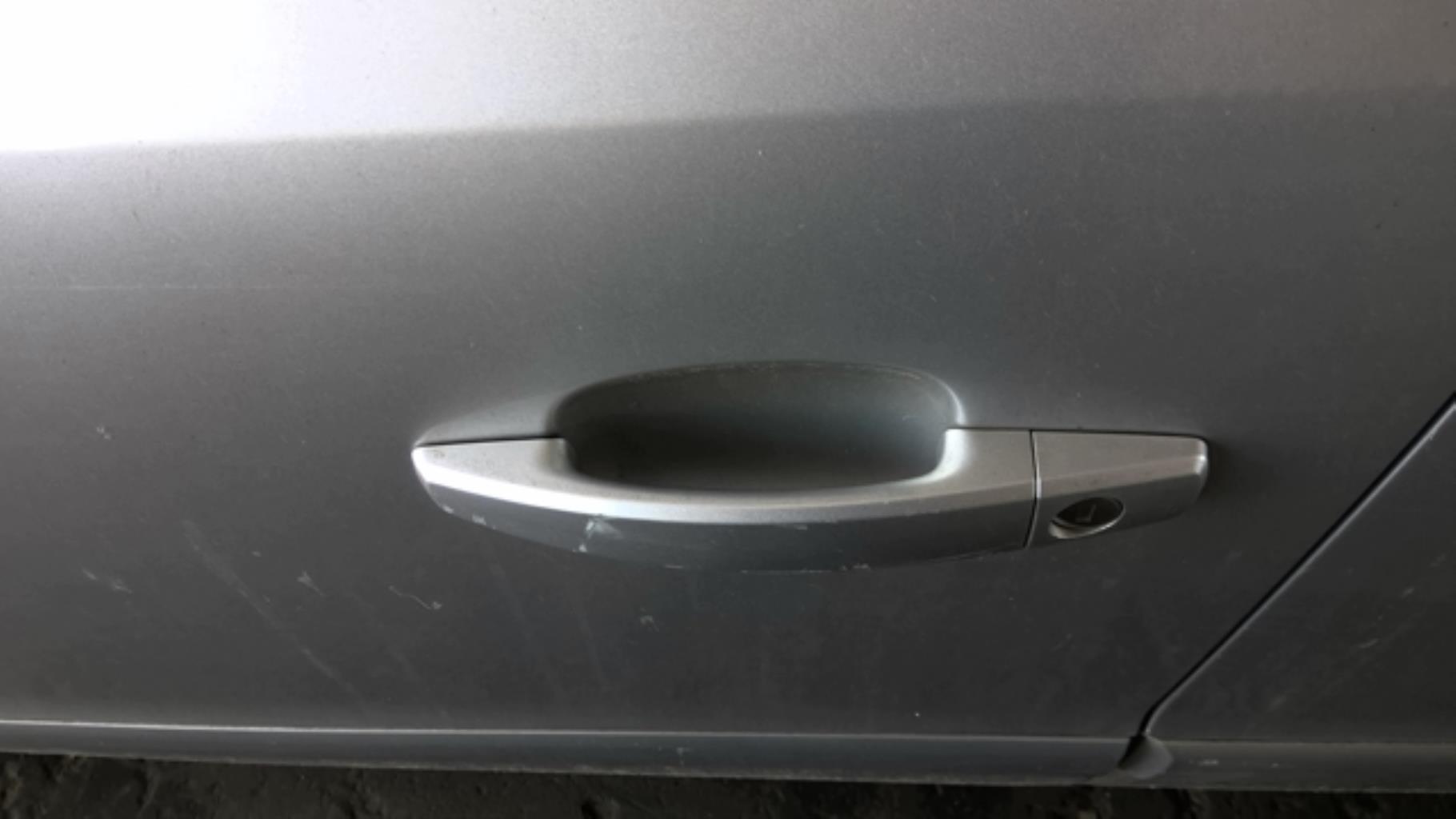 Maniglia portiera anteriore sinistra OPEL ZAFIRA B PHASE 1 Diésel - 1