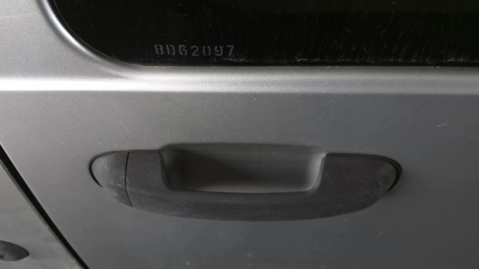 Maniglia porta laterale sinistra FORD TOURNEO CONNECT 1 PHASE 1 Diésel - 1