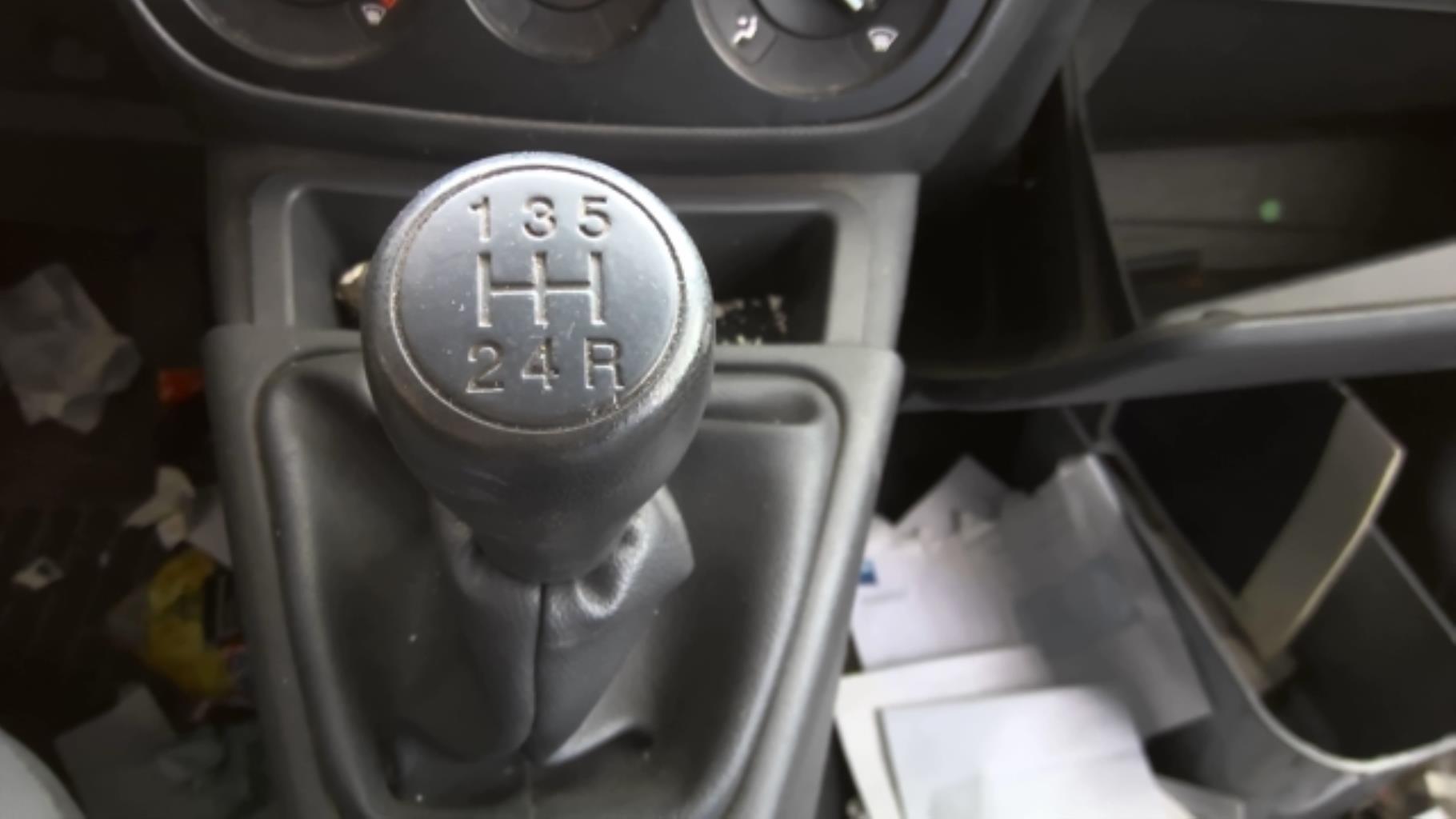 Pomello del cambio PEUGEOT BIPPER Diésel - 1