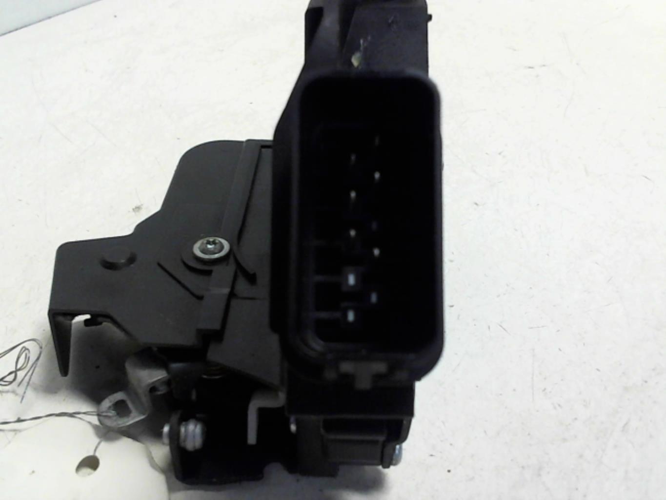 Serrure avant droit FORD FOCUS 2 PHASE 2 Diesel - 1