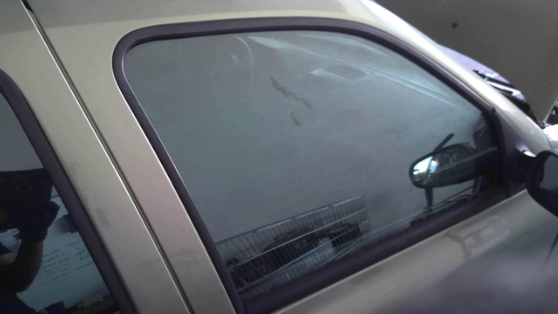 Vitre avant droit RENAULT CLIO 2 PHASE 2 Essence - 1
