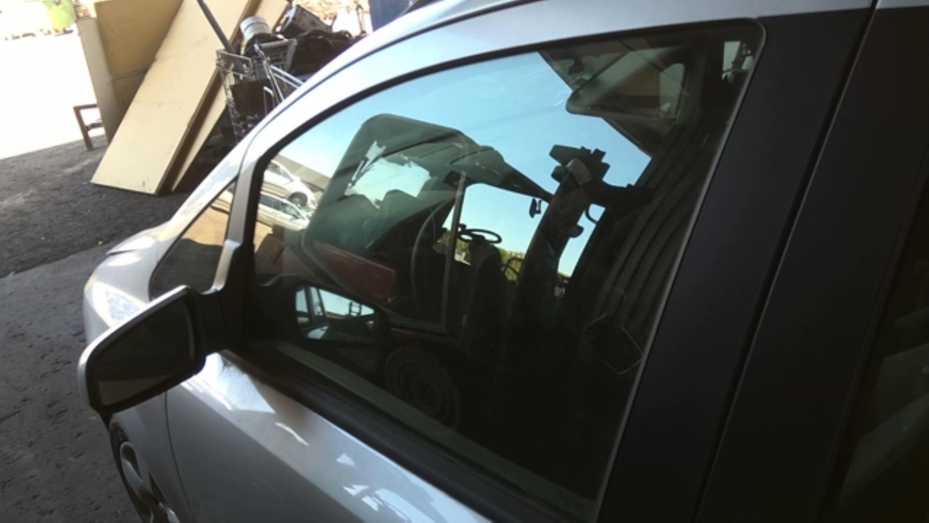 Vetro anteriore sinistro OPEL ZAFIRA B PHASE 1 Diésel - 1