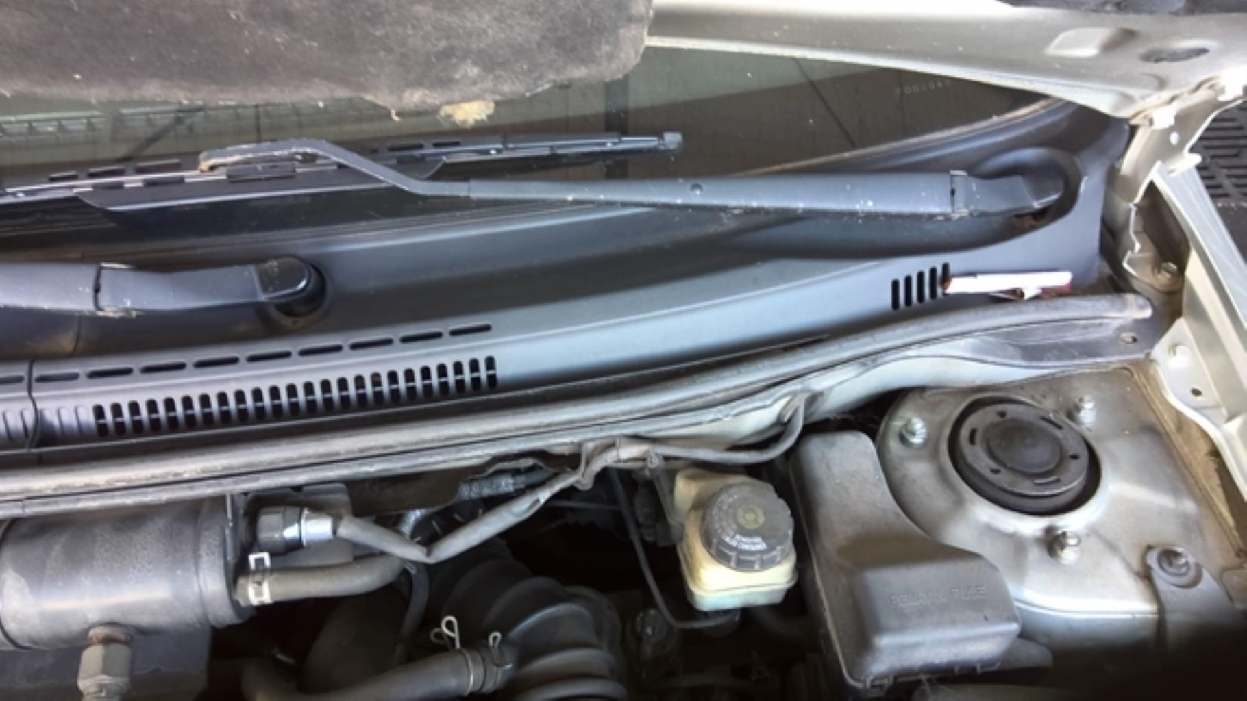 Braccio tergicristallo anteriore sinistro TOYOTA COROLLA 10 PHASE 2 Diésel - 1