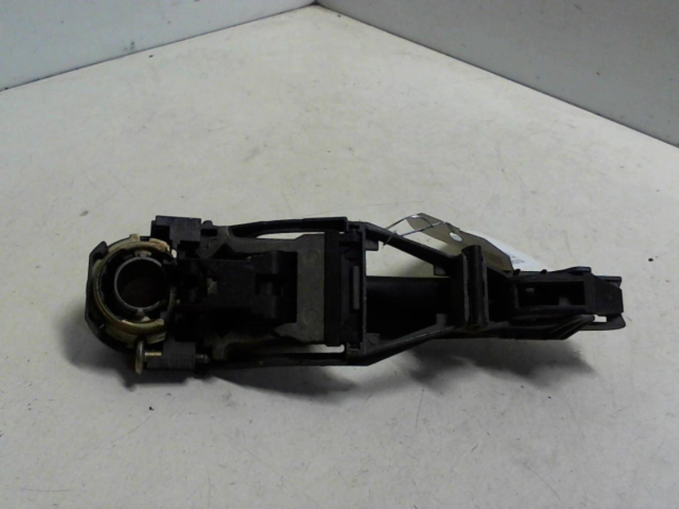 Maniglia portiera posteriore destra VOLKSWAGEN POLO 4 PHASE 1 Gasolina - 1