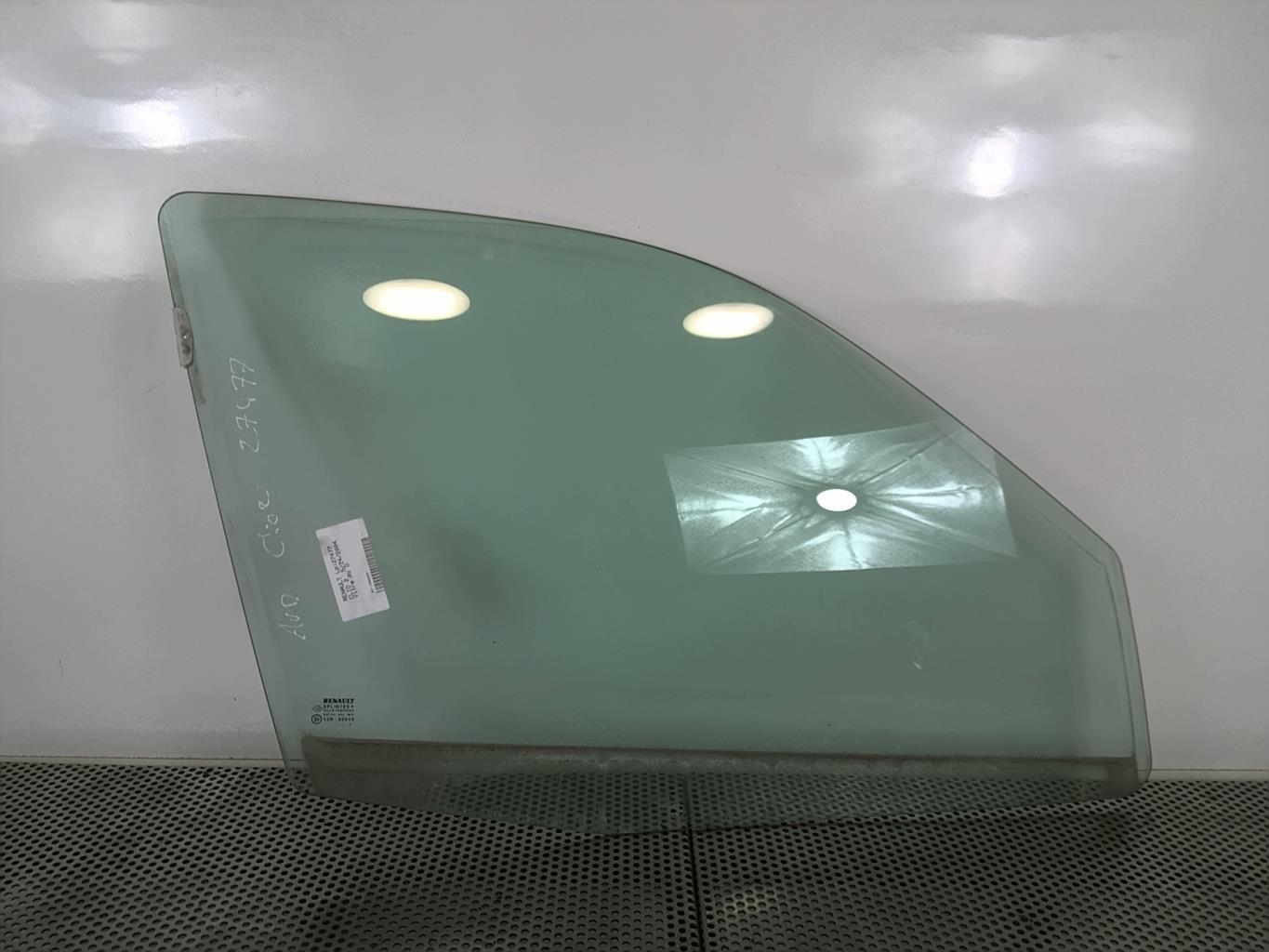 Vitre avant droit RENAULT CLIO 2 PHASE 2 Diesel - 1