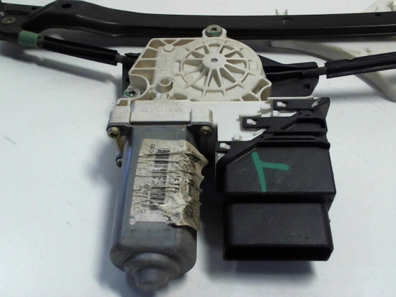 Alzacristalli elettrico posteriore sinistro VOLKSWAGEN GOLF 5 Diésel - 1