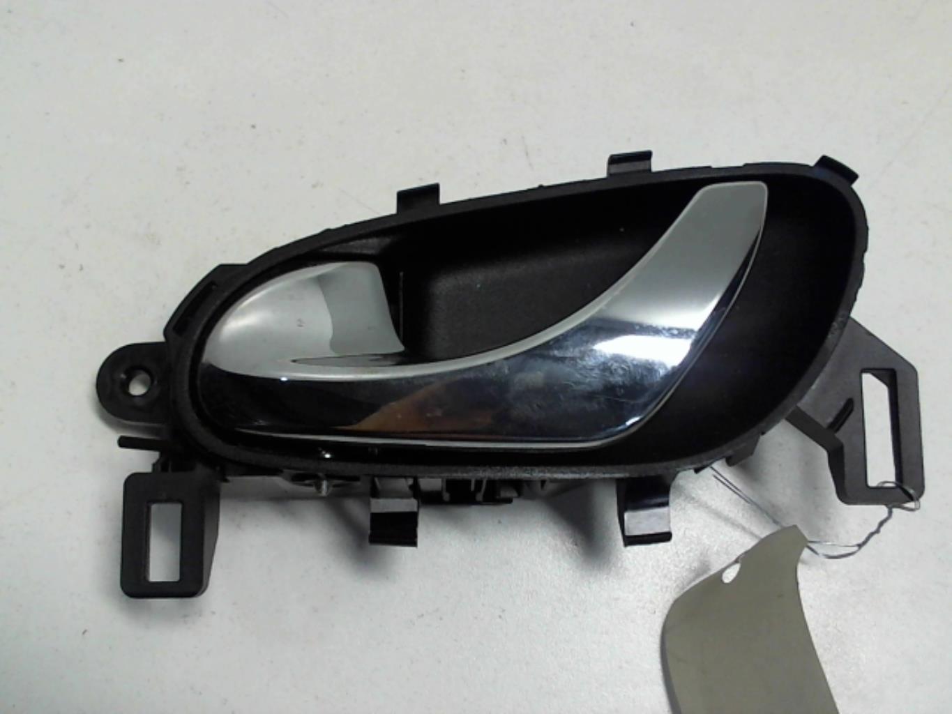 Maniglia interna posteriore sinistra NISSAN QASHQAI 2 PHASE 2 Gasolina - 1