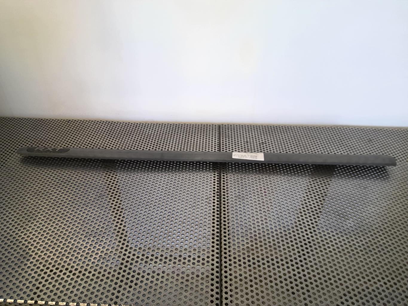 Modanatura portiera anteriore sinistra RENAULT MEGANE 1 PHASE 2 Diésel - 1