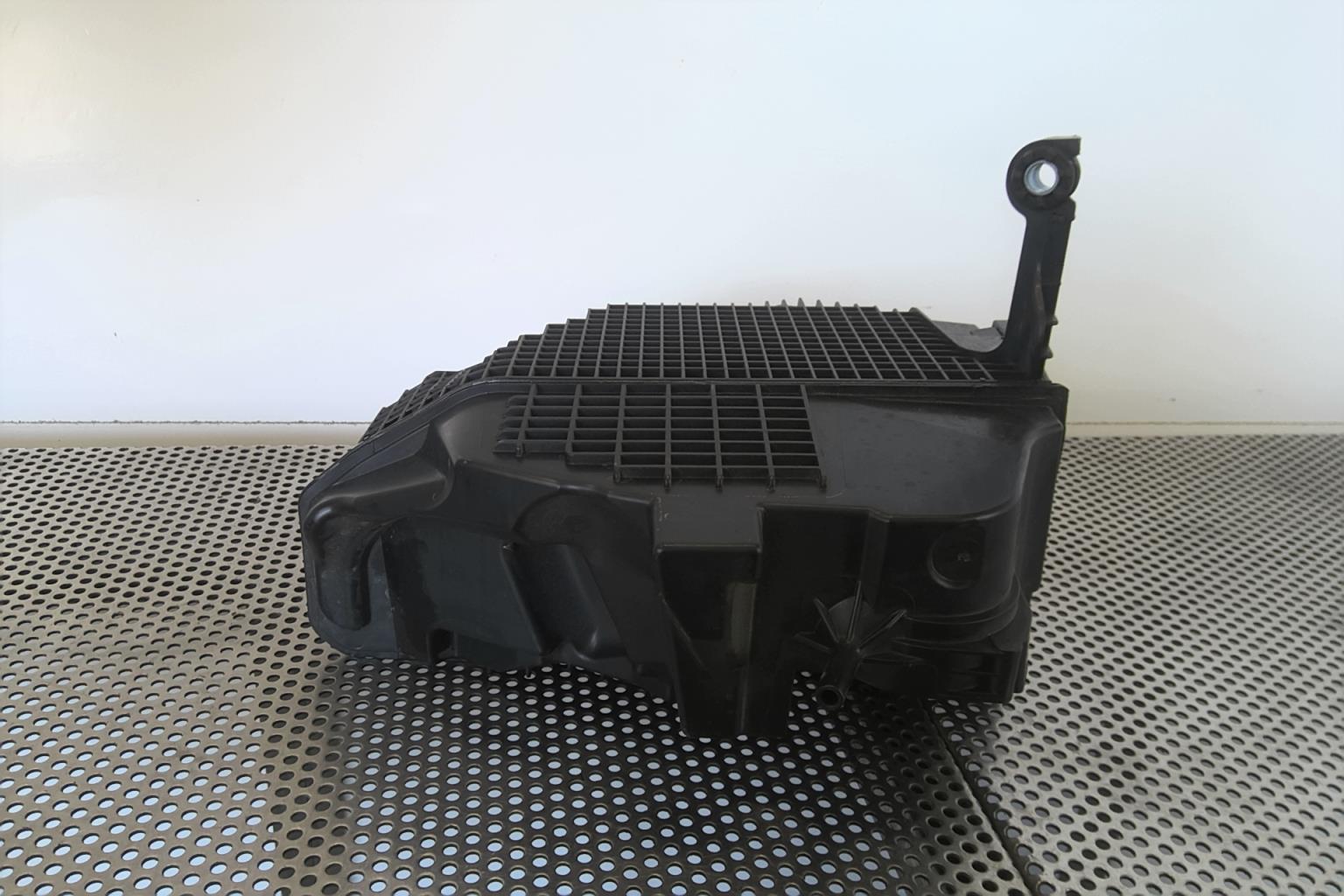 Boite a air RENAULT CLIO 4 PHASE 2 Diesel - 1