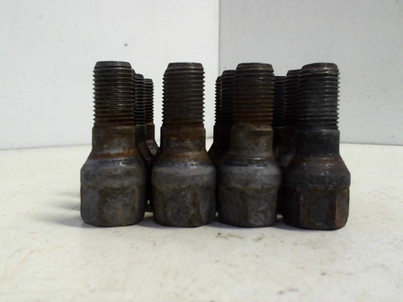 Tuercas PEUGEOT 206 Gasolina - 1