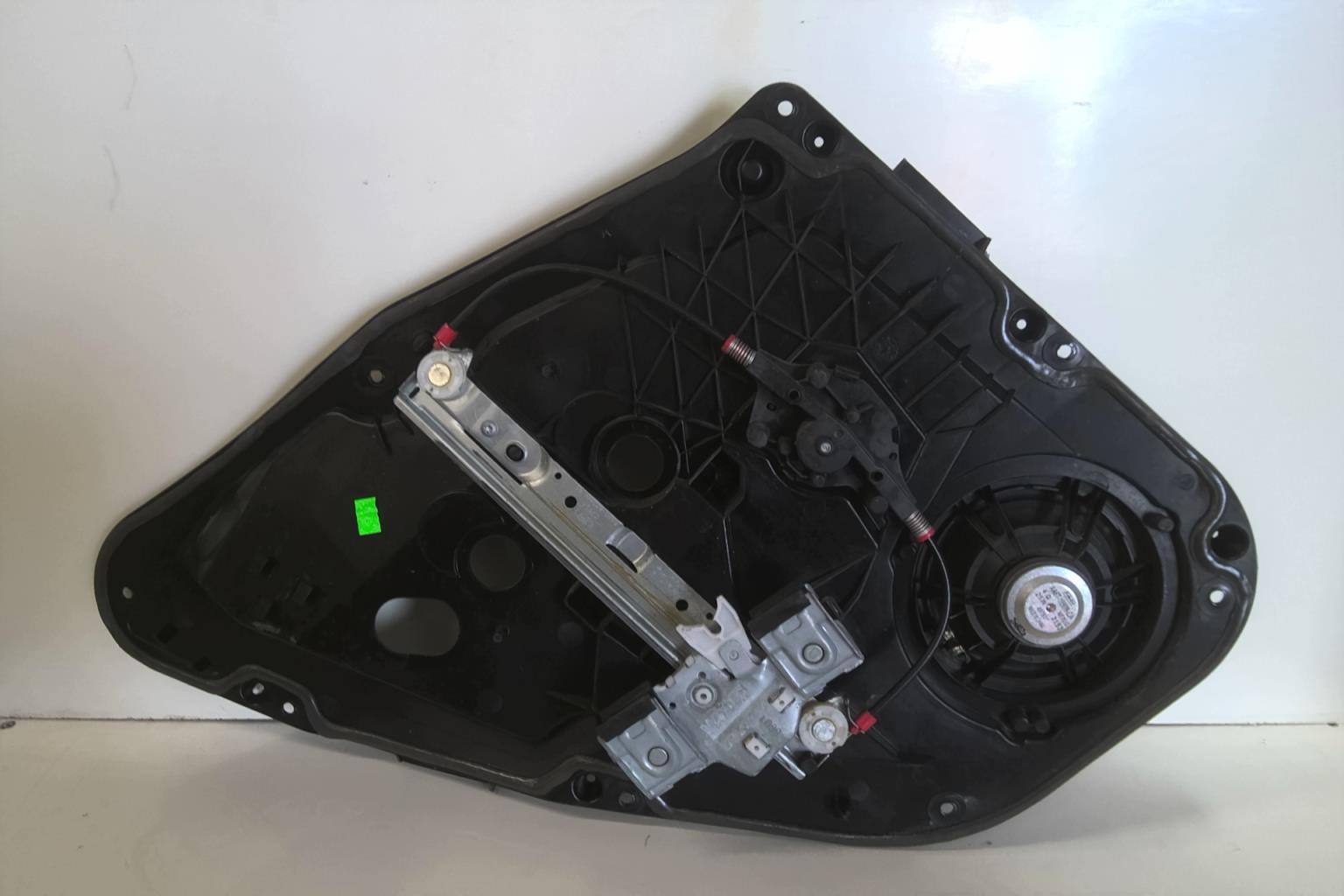 Alzacristalli manuale posteriore destro FORD FIESTA 6 PHASE 1 Diésel - 1