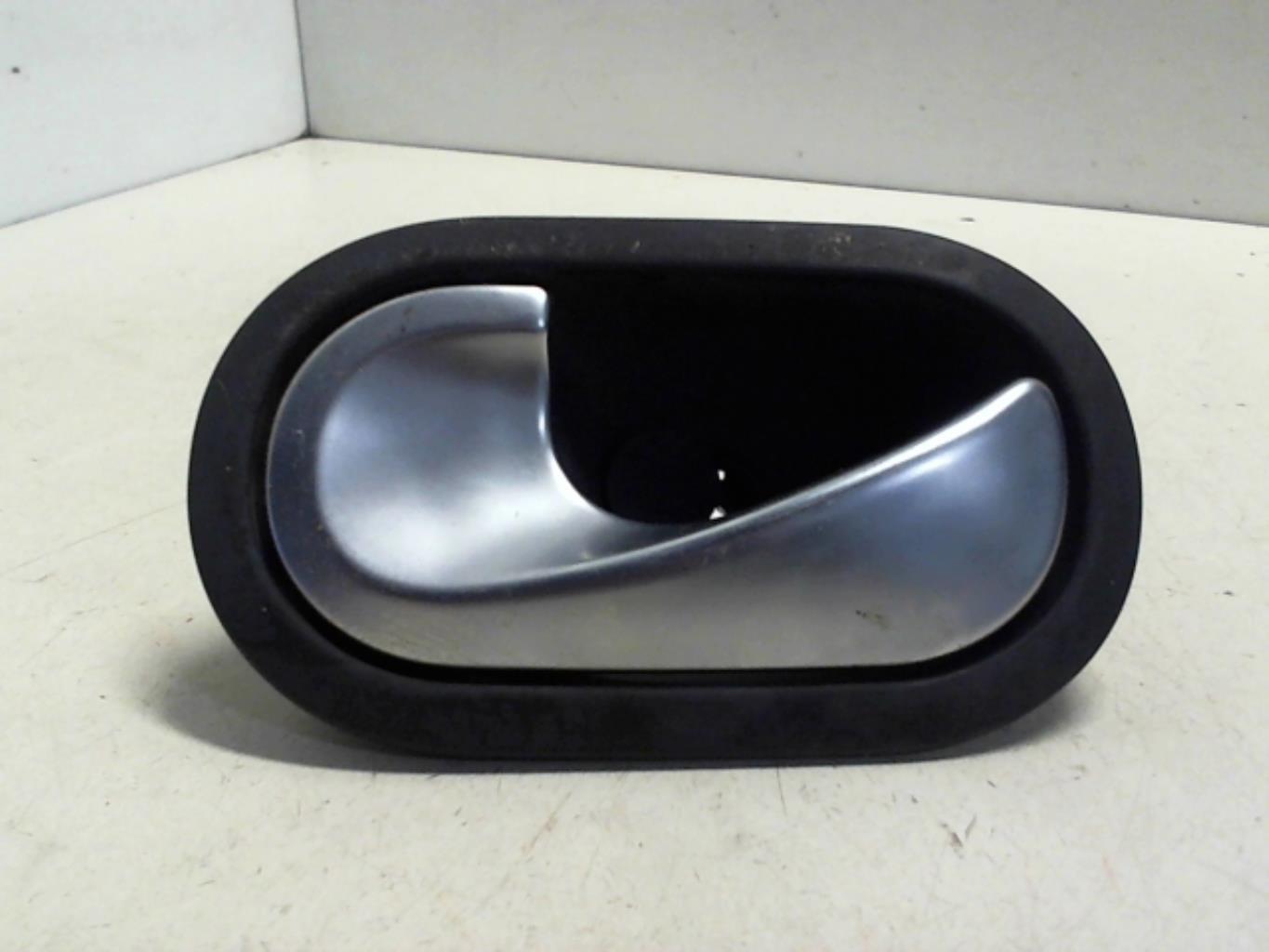 Maniglia interna posteriore sinistra RENAULT GRAND SCENIC 2 PHASE 1 Diésel - 1