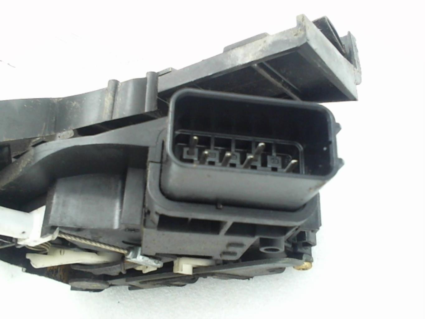 Serrure avant gauche FORD FOCUS 2 PHASE 1 Diesel - 1
