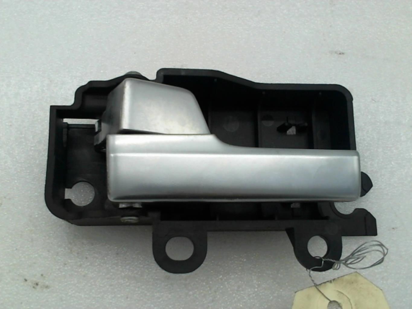 Maniglia interna posteriore sinistra FORD FOCUS 2 PHASE 1 BREAK Diésel - 1