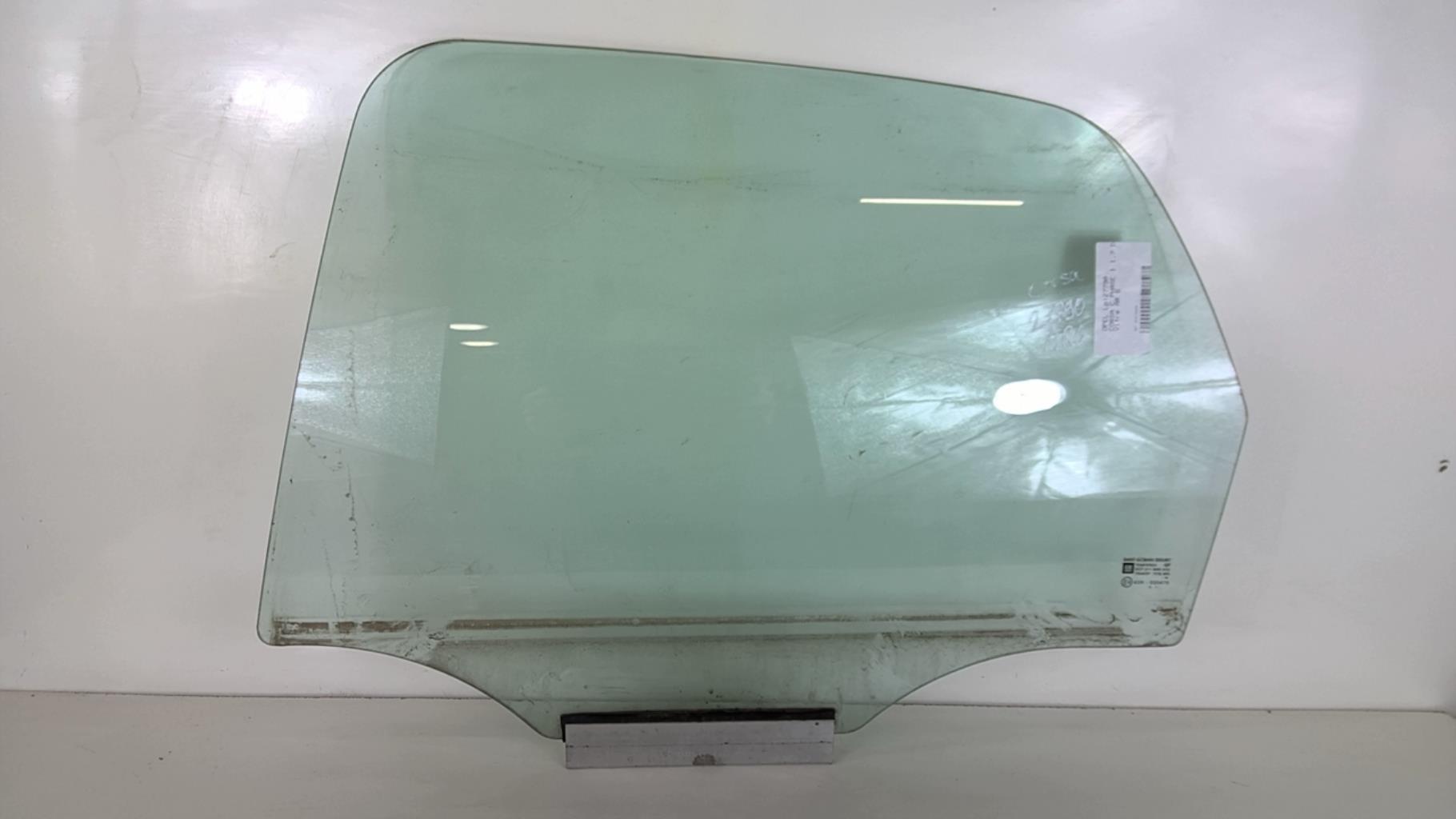 Vetro posteriore sinistro OPEL CORSA C PHASE 1 Diésel - 1