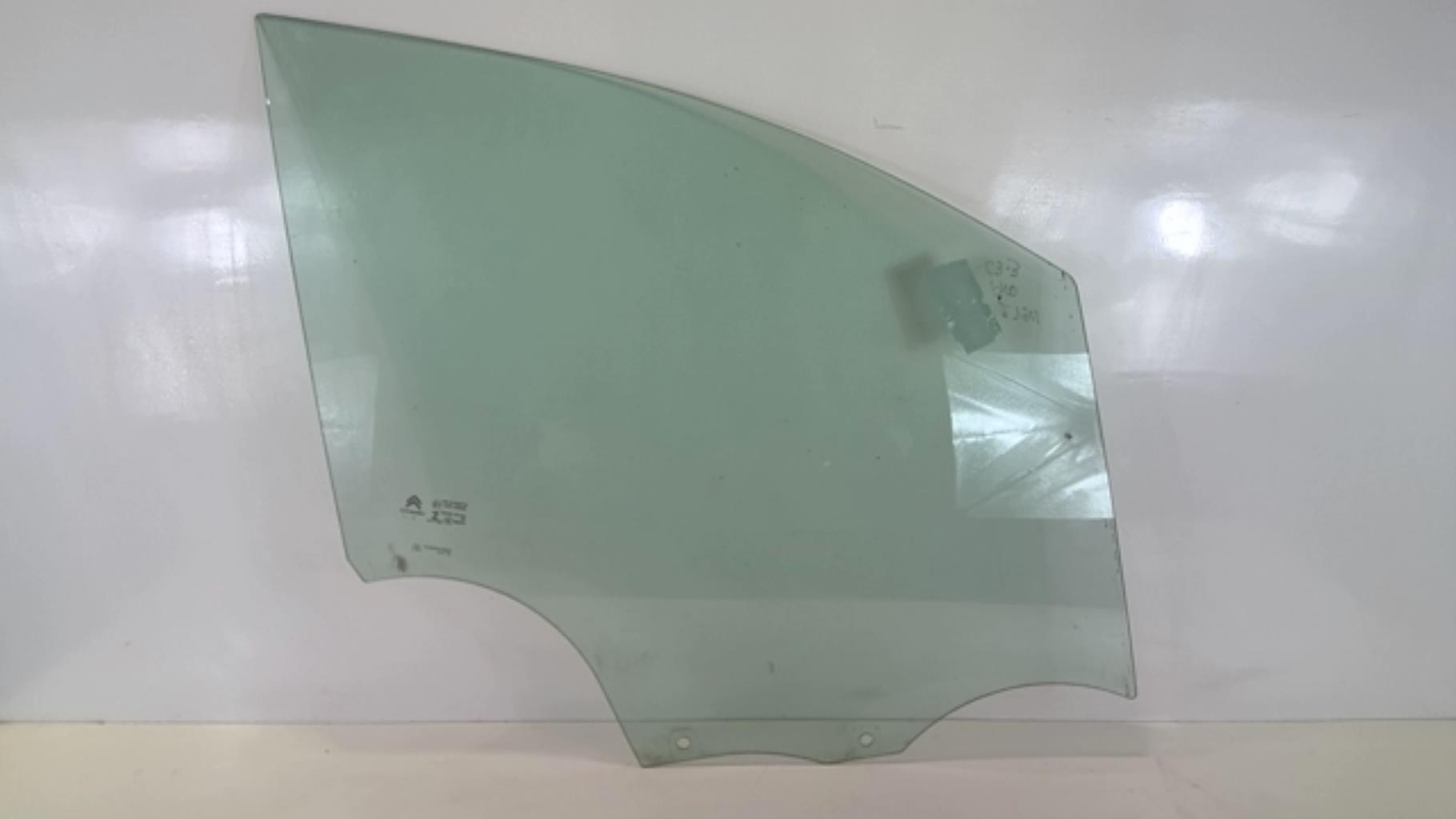 Vitre avant droit CITROEN C3 3 PHASE 1 Essence - 1