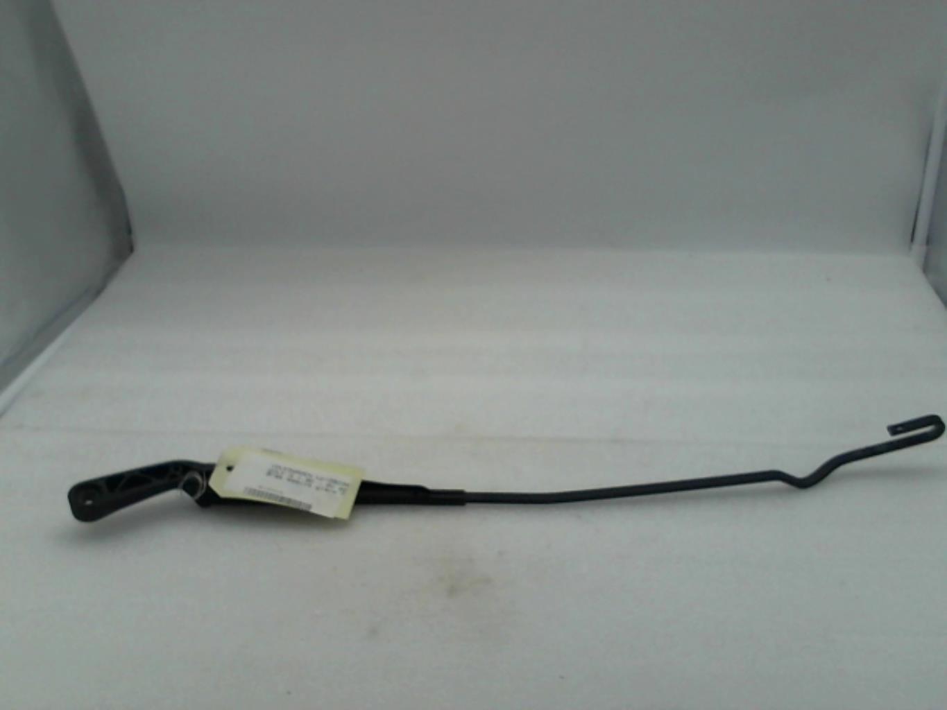 Braccio tergicristallo anteriore destro VOLKSWAGEN GOLF 3 Diésel - 1