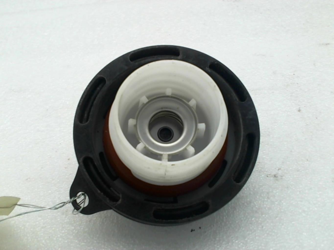Bouchon de carburant KIA RIO 4 PHASE 1 Essence - 1