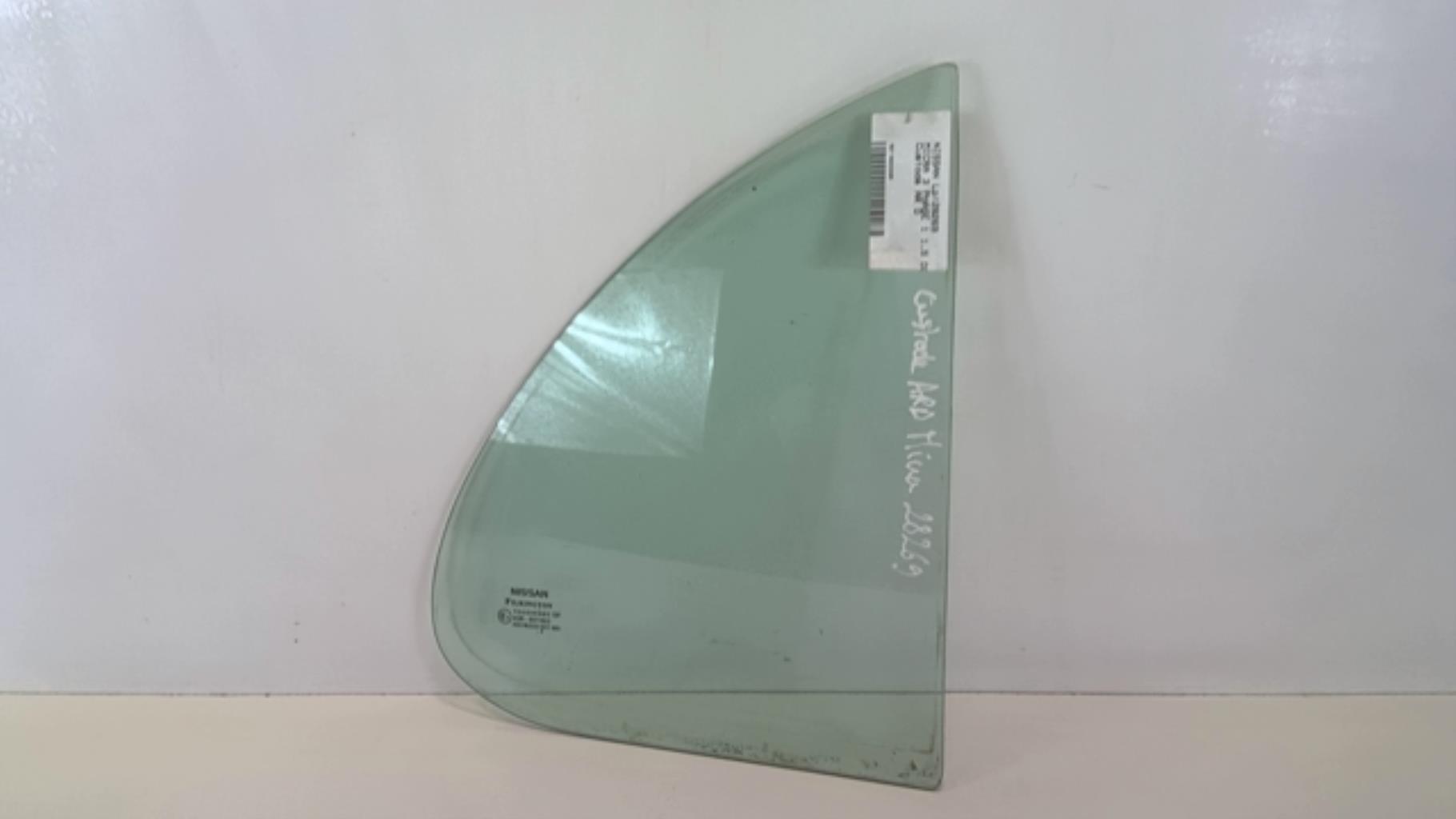 Ventanilla triangular trasera derecha (puerta) NISSAN MICRA 3 PHASE 1 Diésel - 1