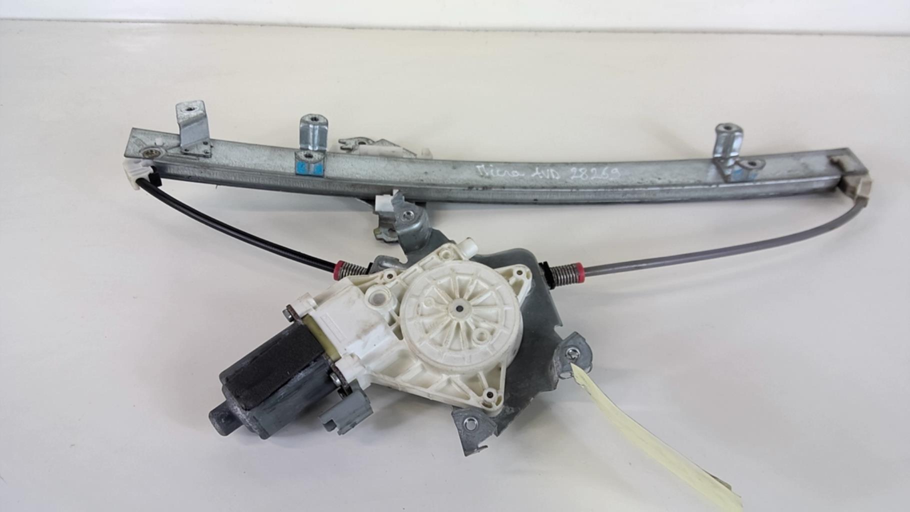 Alzacristalli elettrico anteriore destro NISSAN MICRA 3 PHASE 1 Diésel - 1