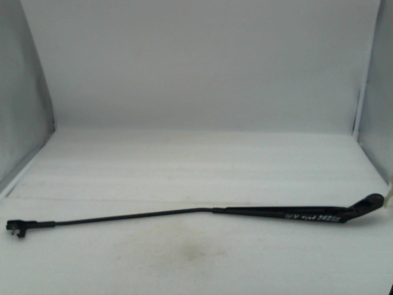 Braccio tergicristallo anteriore destro VOLKSWAGEN POLO 4 PHASE 1 Gasolina - 1