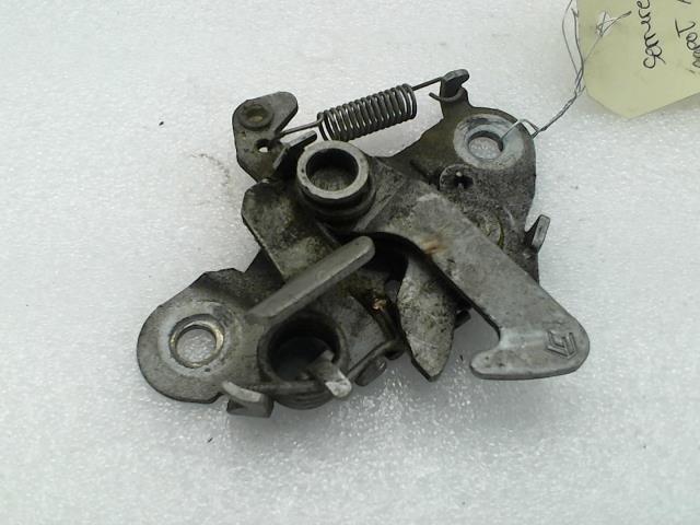 Serrure de capot AIXAM S9 Diesel - 1