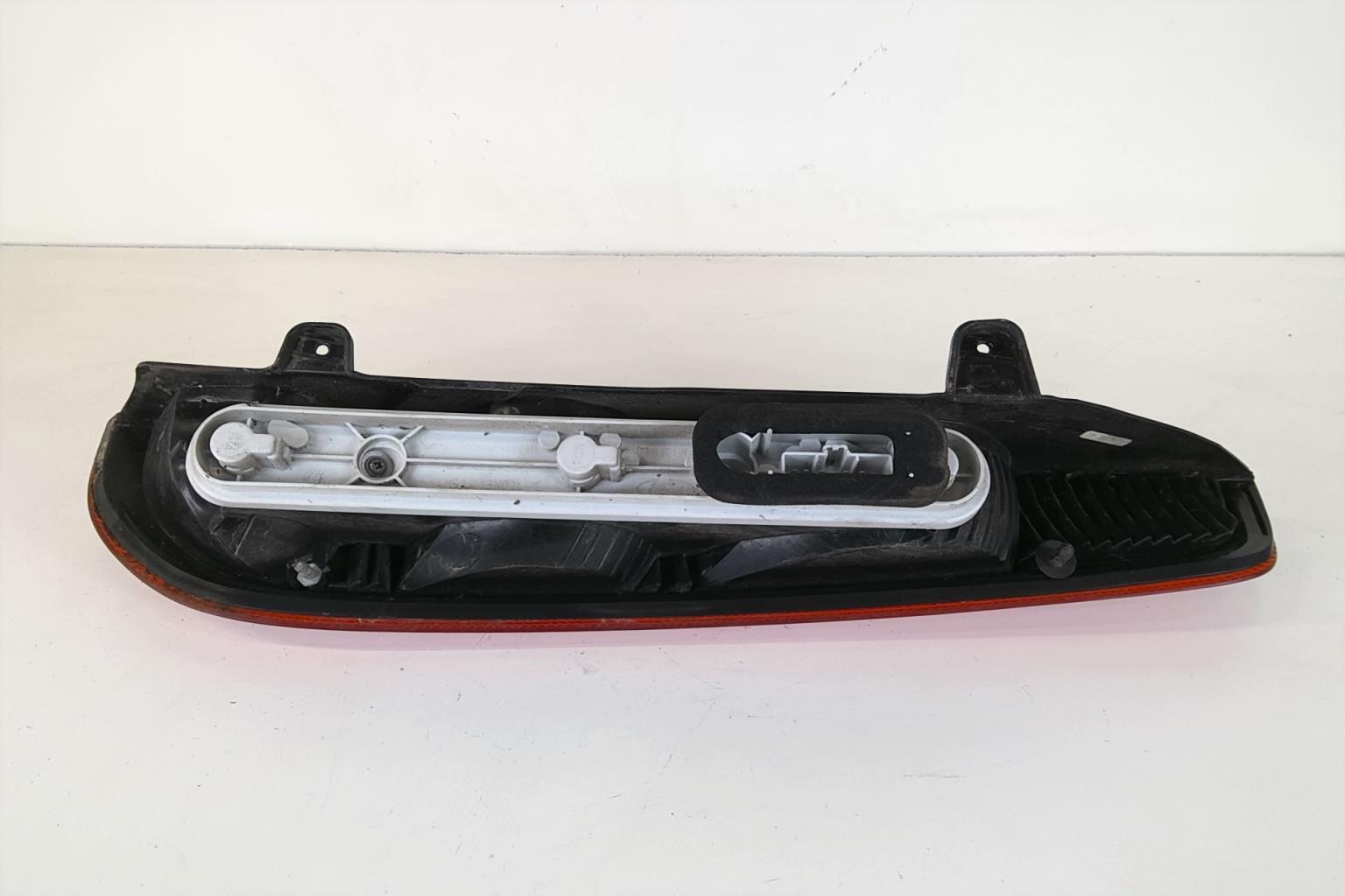 Fanale posteriore principale sinistro (luci) FORD FOCUS 2 PHASE 1 BREAK Diésel - 1