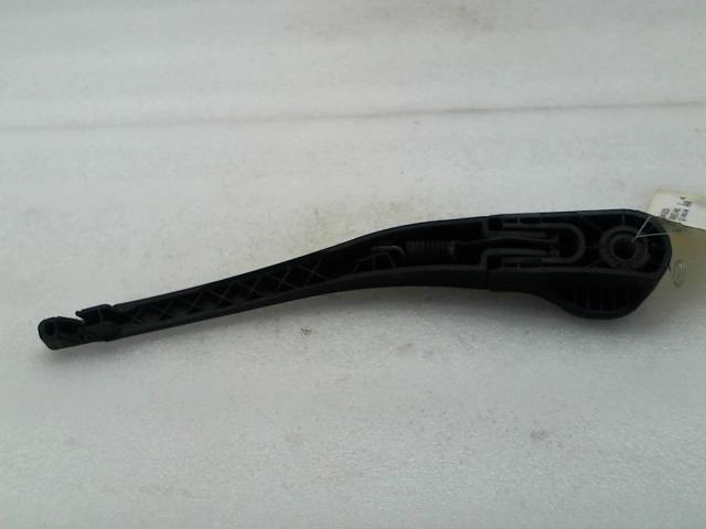 Braccio tergicristallo posteriore PEUGEOT 206 PHASE 2 BREAK Diésel - 1
